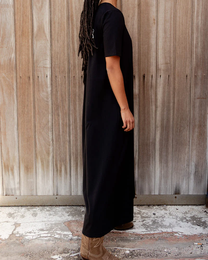 Julie - Image 3