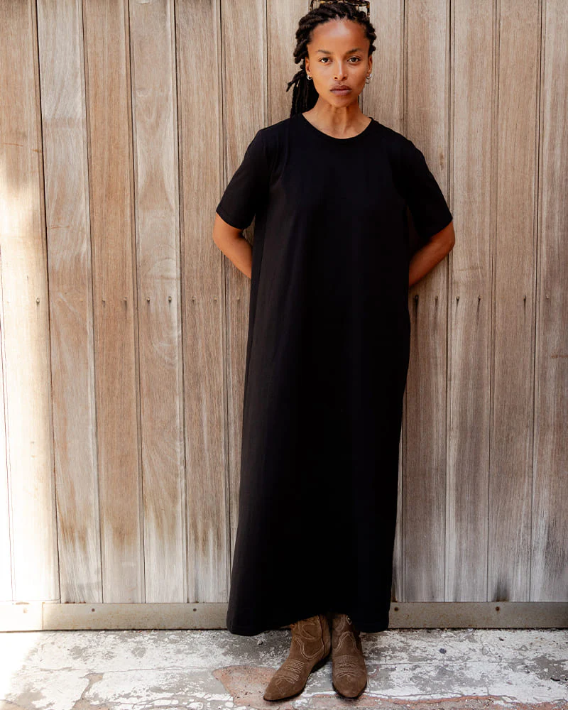 Julie - Image 6